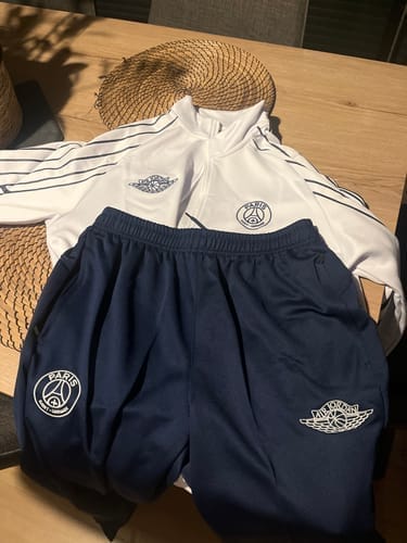 Customer photo review of Ensemble Survêtement de Football PSG 25/26