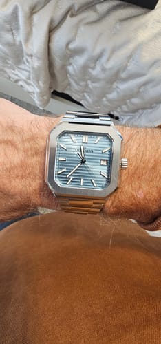 Customer photo review of Oceaneva Mens Tenuis Ultra-Thin Swiss Movement Automatic Thin Watch Light Blue