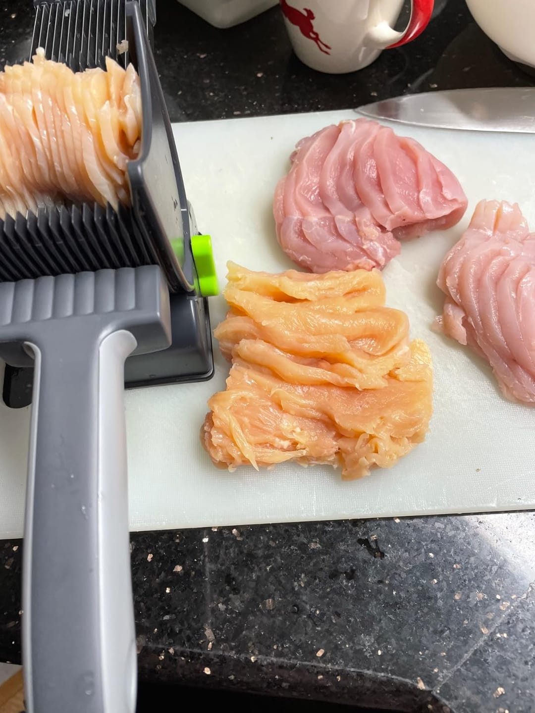 Customer photo review of Manual Meat Slicer & Knife Sharpener Set – Stainless Steel, Perfect for Beef, Pork, Lamb – Ideal for Home Cooking & BBQ, Black