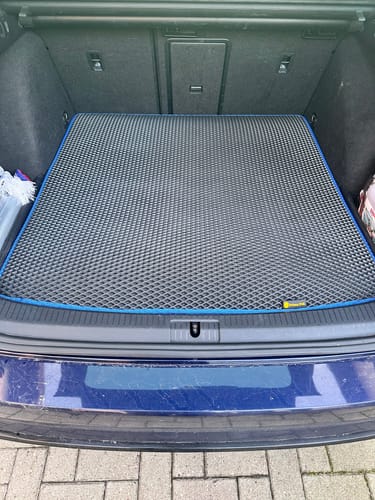 Customer photo review of Kofferraumwanne nach Maß