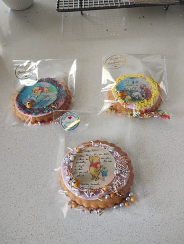 Customer photo review of Winnie The Pooh – Edible Icing Images