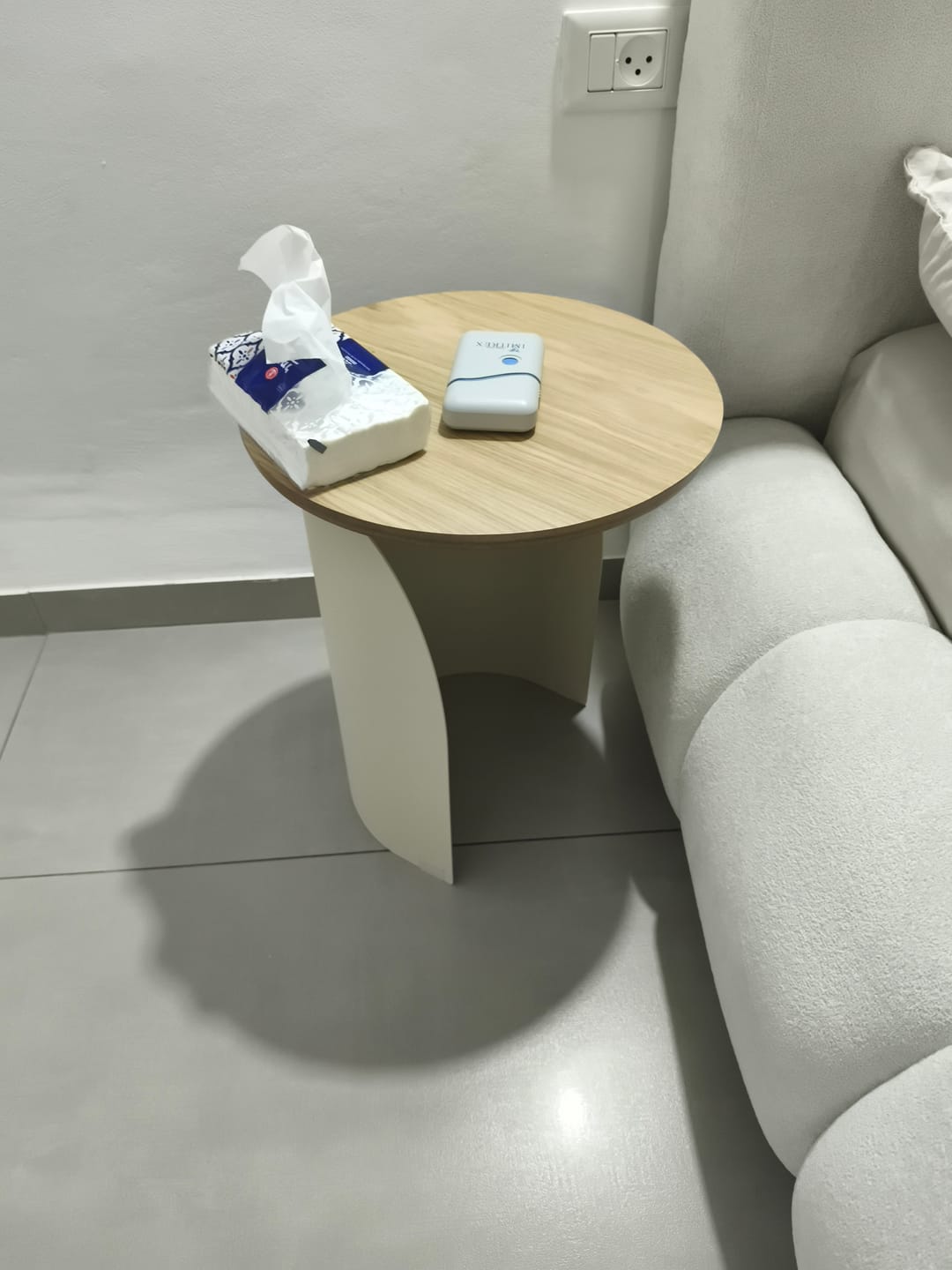 Customer photo review of שולחן צד HUG