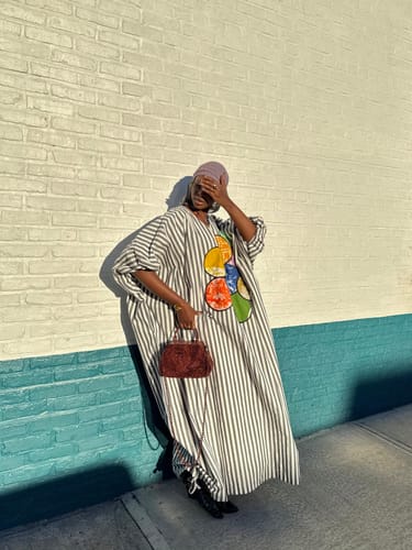 Customer photo review of Lolly Oversize Kaftan LINEN | GREY