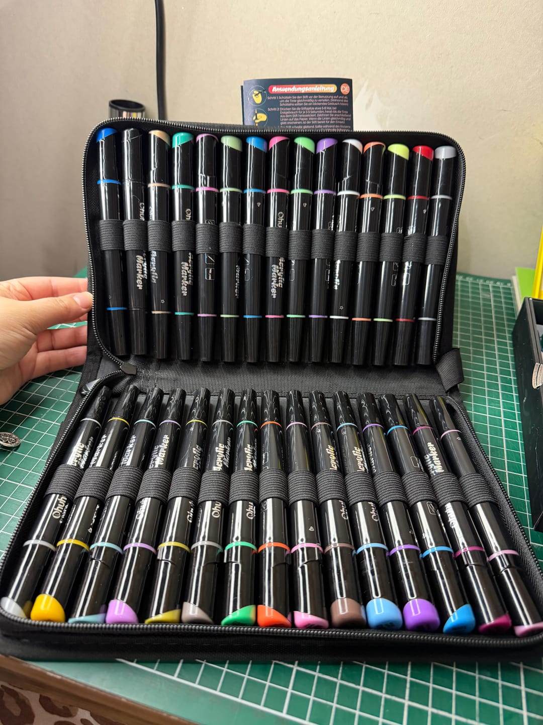 Customer photo review of Ohuhu - Set 30 Marcadores Acrílicos Kakaako Doble Punta
