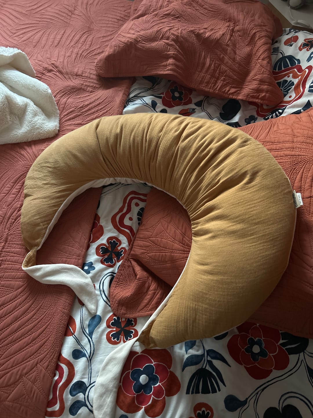 Customer photo review of Coussin d'allaitement en kapok - Noisette