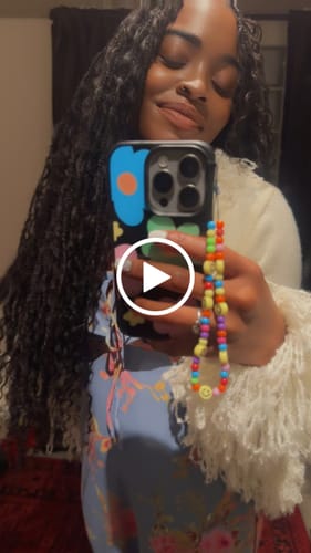 Customer video review of Spiral Curl Bulk Hair Extensions for Braiding