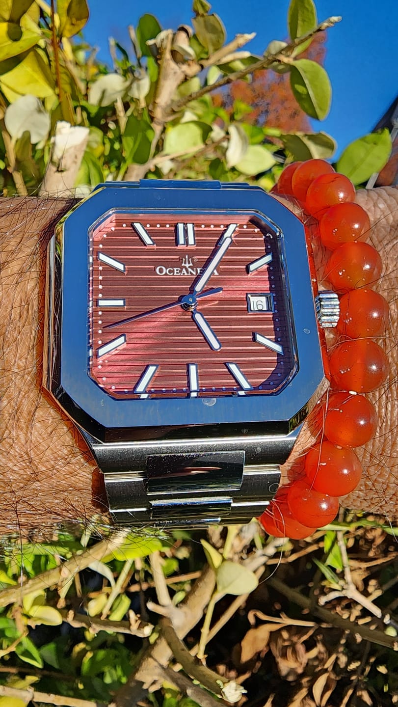 Customer photo review of Oceaneva Mens Tenuis Ultra-Thin Swiss Movement Automatic Thin Watch Burgandy