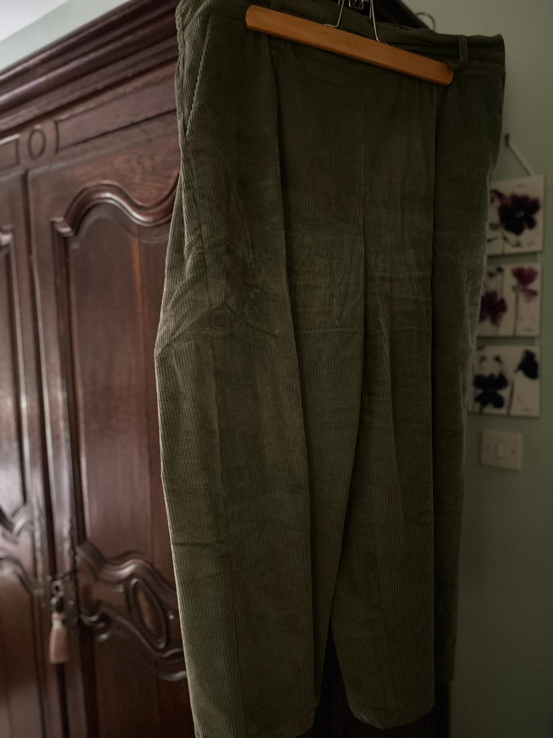 Customer photo review of Pantalon Alex - Velours côtelé kaki