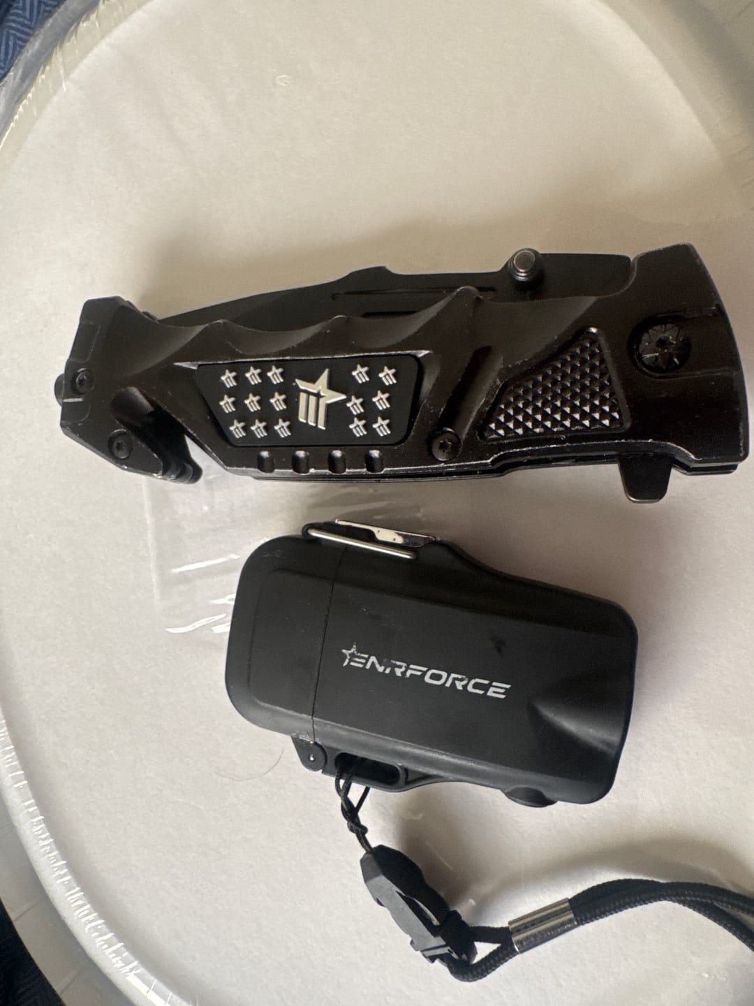 Customer photo review of Knife + Lighter Bundle