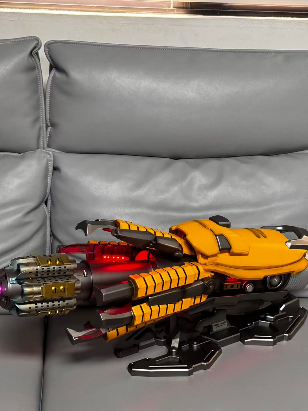 Customer photo review of New product | Bumblebee arm | bumblebee arm cannon toy | English voice control | wearable by real people | transformable  | boy gifts