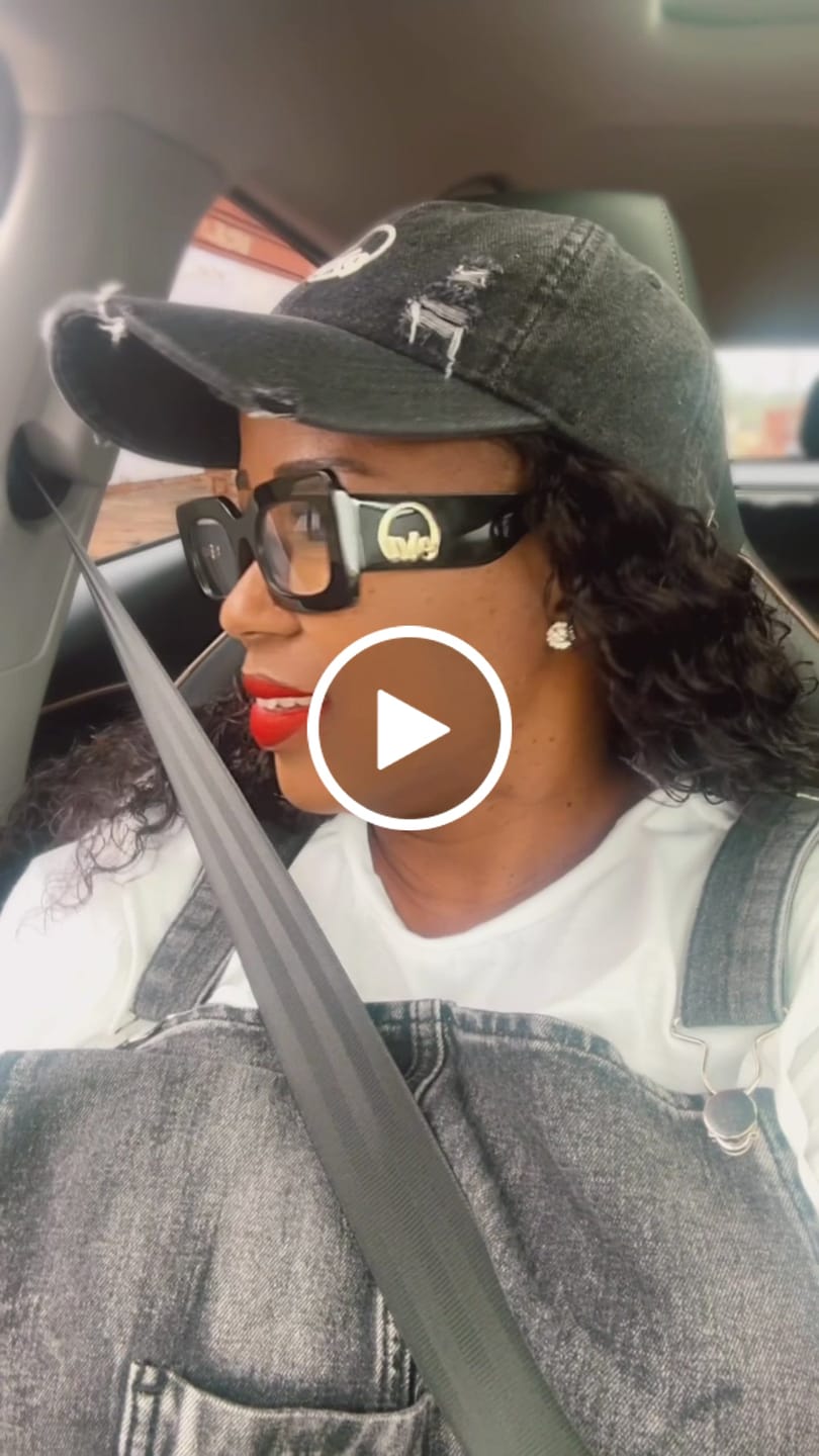 Customer video review of Era Clear Lens Empire Sunglasses