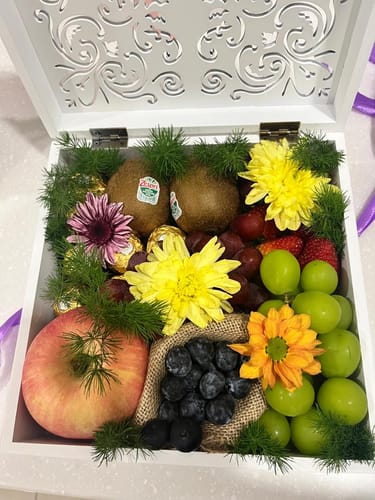 Customer photo review of Batu Caves Festive Fruit Box