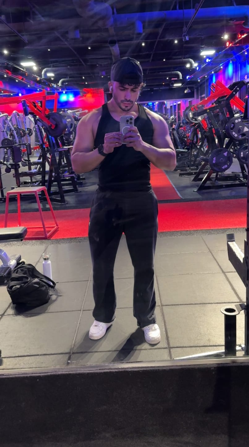 Customer photo review of 2068 - Elevated Essentials - Straight Sweats