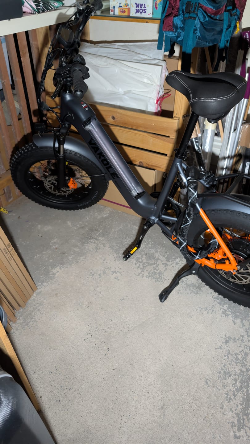 Customer photo review of Vakole SG20 250W 20" Electric Fat Bike 691Wh Utlity E-bike 48V 14.4Ah Battery [Pre-Order]