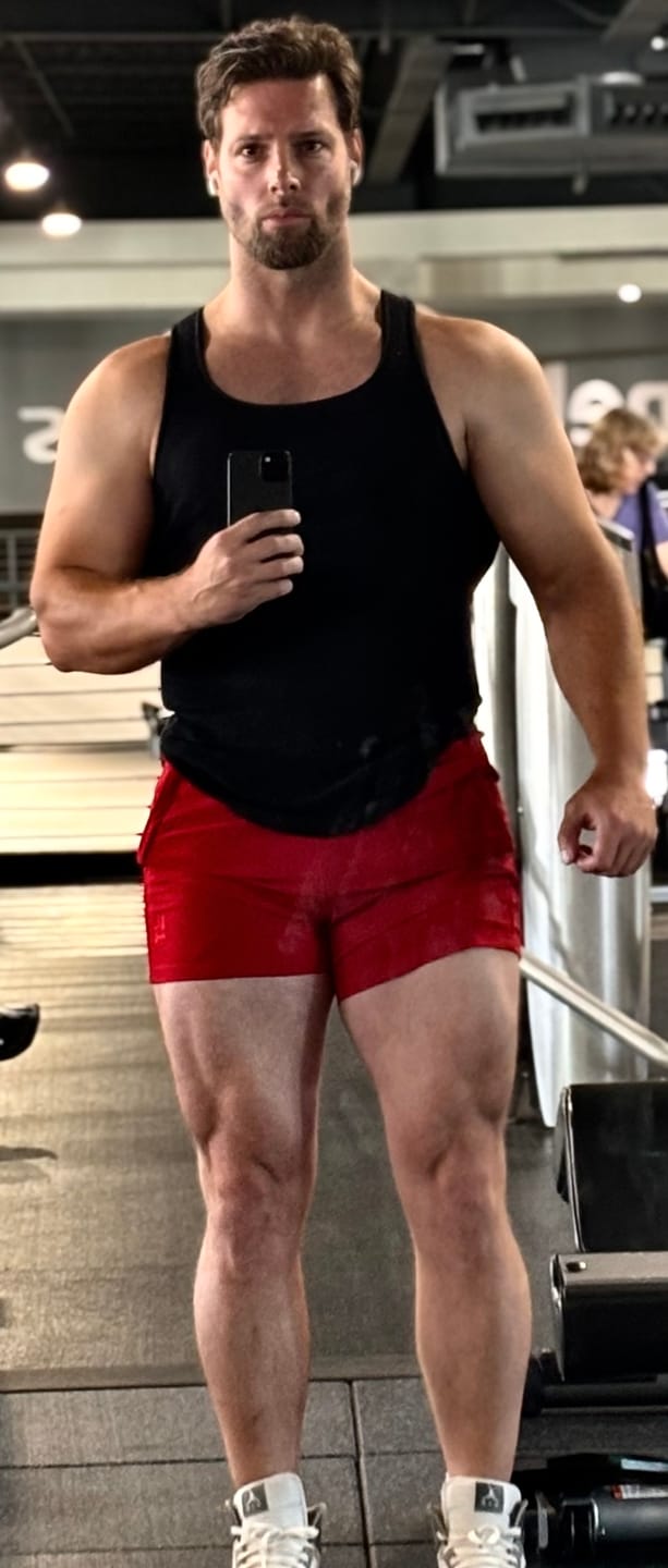 Customer photo review of 101 Bodybuilding Short Shorts