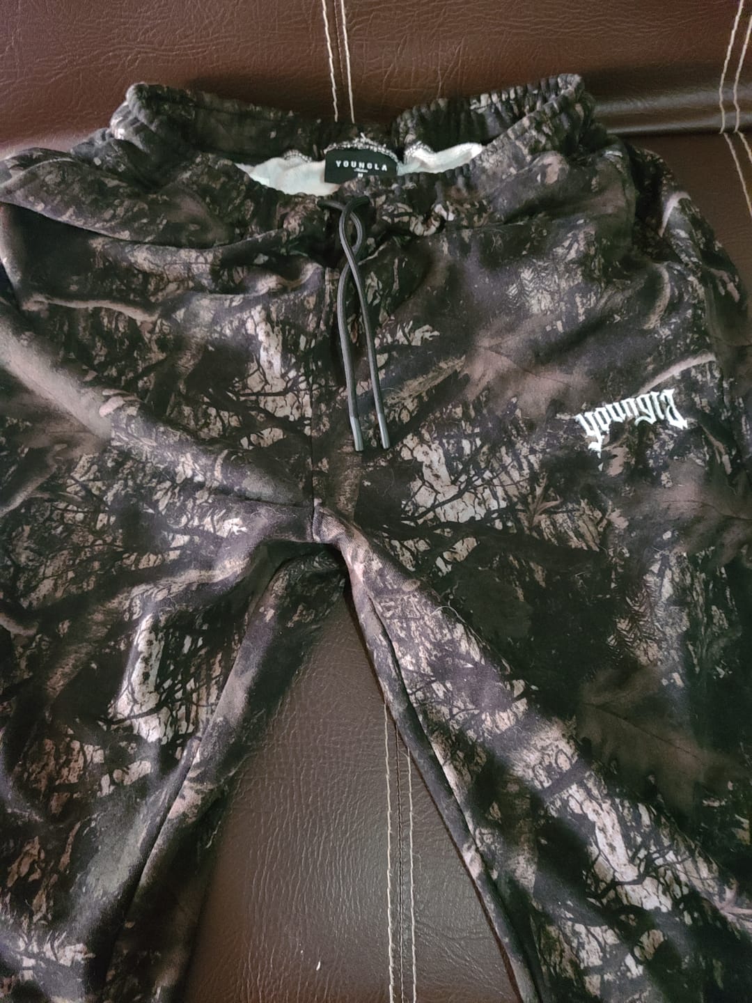 Customer photo review of 2011 - Anime Joggers