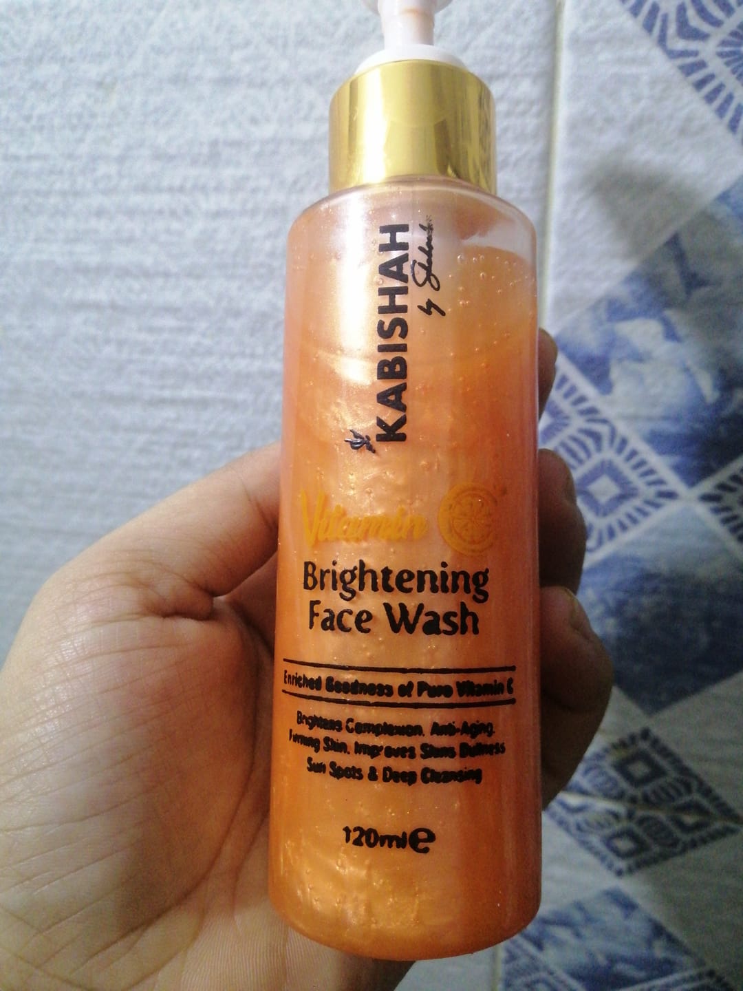 Customer photo review of Vitamin C Brightening Face Wash