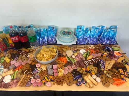 Customer photo review of edible image cake