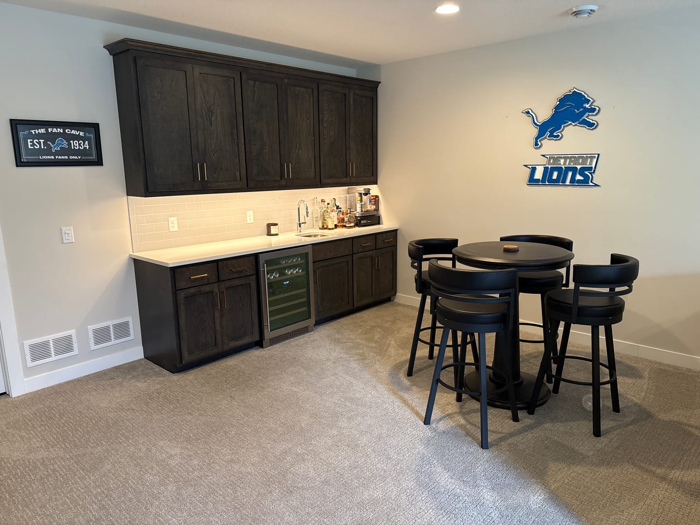 Customer photo review of Detroit Lions Namemark 3D Vintage Metal Wall Art