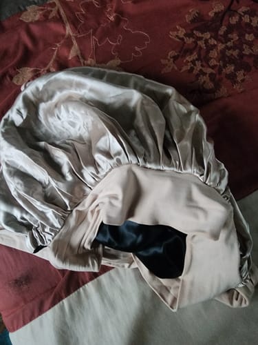 Customer photo review of XL Hair Bonnet Organic Silk