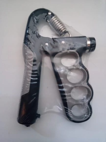 Customer photo review of SteelFlex™ Adjustable Grip Trainer – 11–220 lbs Hand Strength Builder