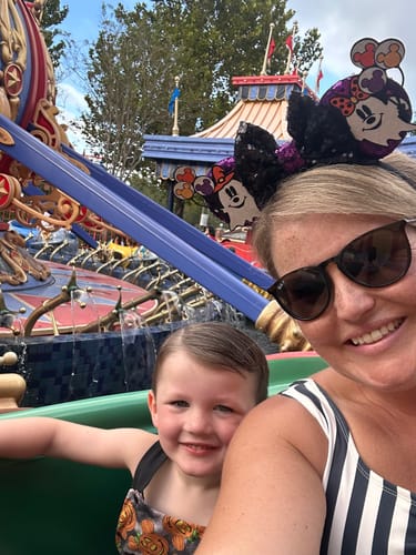 Customer photo review of Festive Ghosts Mickey Ears