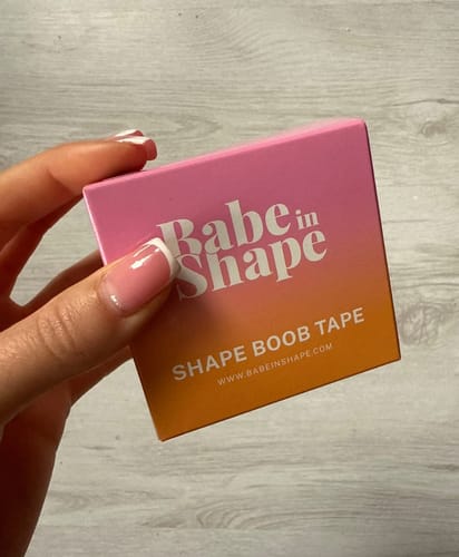 Customer photo review of SHAPE BUNDLE L - No more visible bra straps under your look!