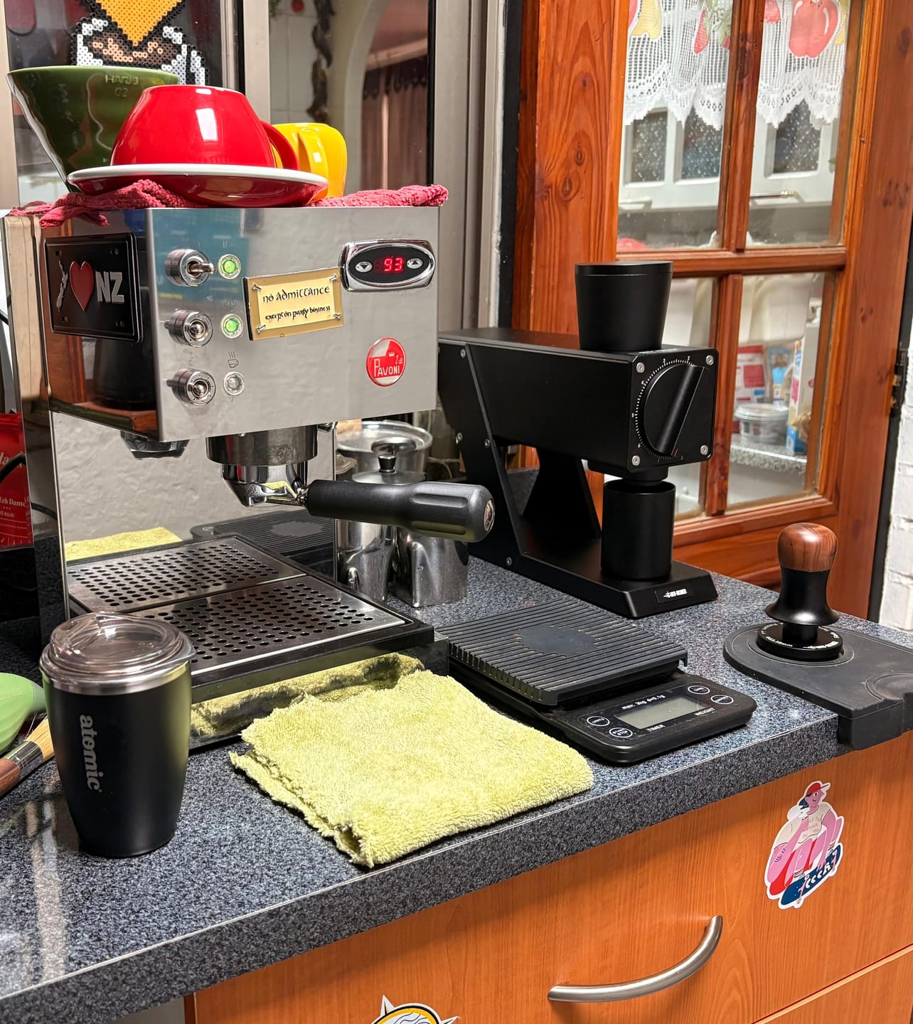 Customer photo review of MHW-3BOMBER F74 Navigator Electric Coffee Grinder