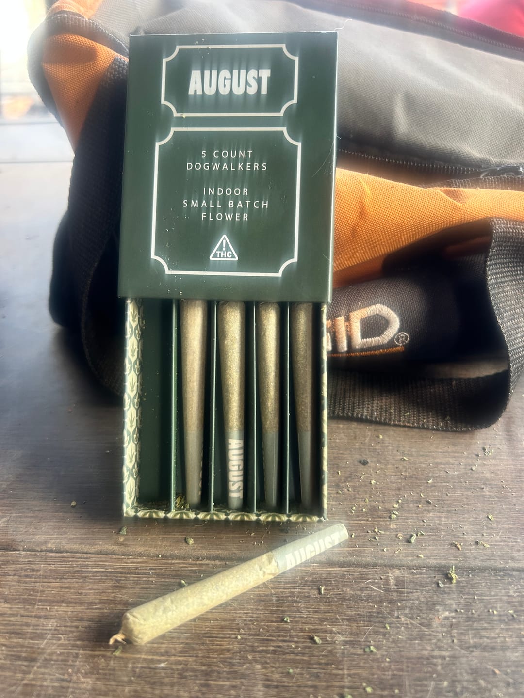 Customer photo review of 5 Dogwalker Mini Prerolls