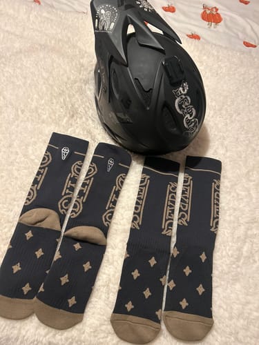 Customer photo review of Lucky Dip | Compression Shred Socks