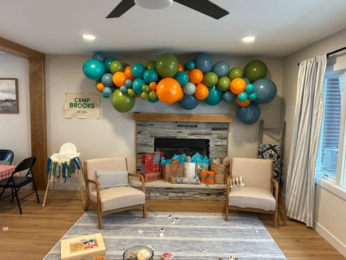Customer photo review of Custom Balloon Garland Kit
