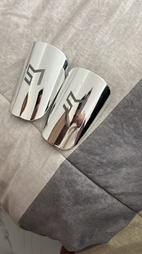 Customer photo review of Mini Espinilleras Edicion Especial Cromado