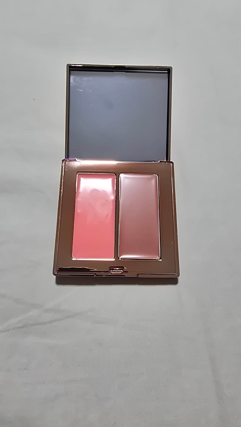Customer photo review of SOFT BLUSH DUO | 01 LIGHT ROSE & ICE CREAM