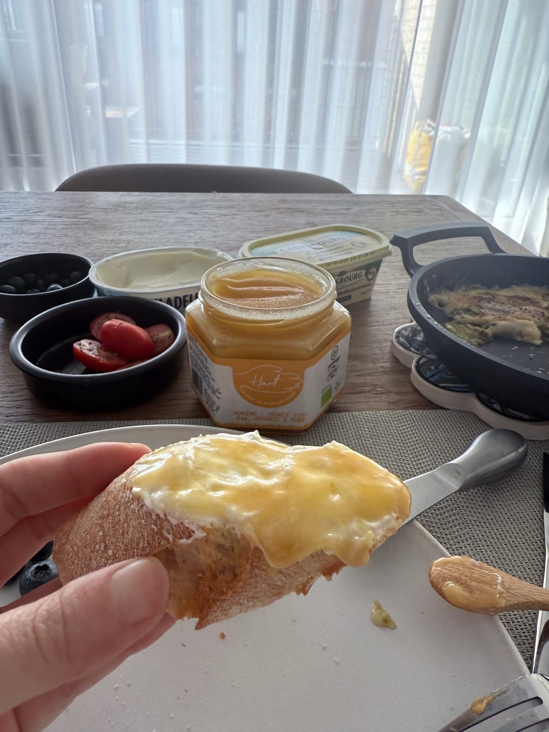Customer photo review of BIO - Rauwe Honing – Onverhit, Ongefilterd & Puur - 100% EU + GRATIS LEPEL - 500g