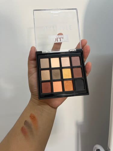 Customer photo review of ظلال العيون لوليس ألتيمات