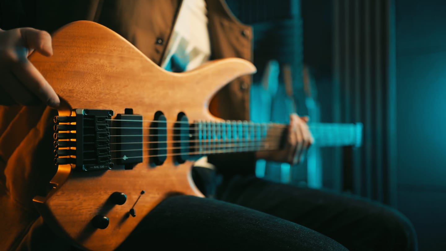 Customer photo review of Donner NHL-500 Guitare Électrique Moderne Sans Tête