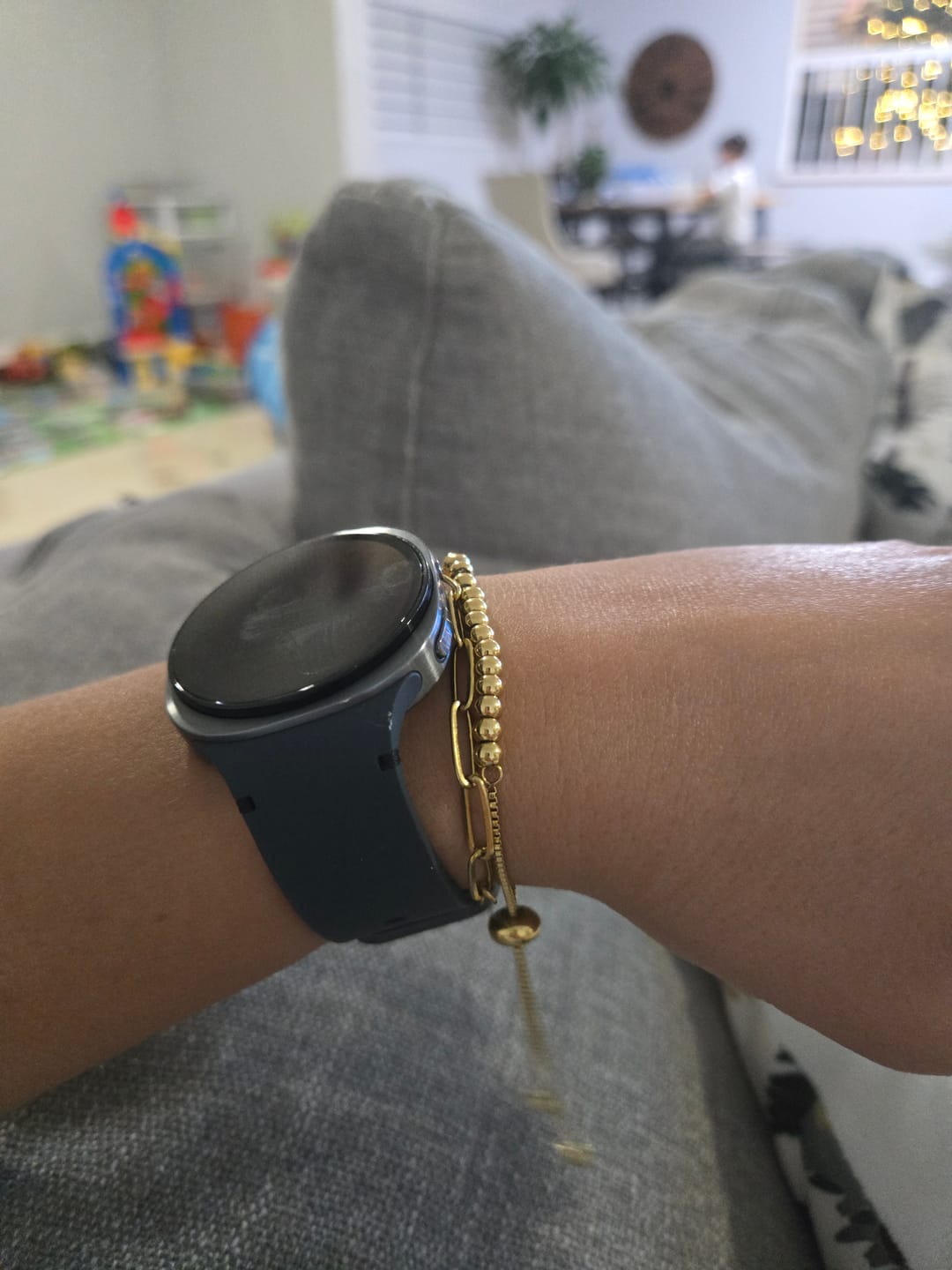 Customer photo review of Niloya Beaded Gold Bracelet