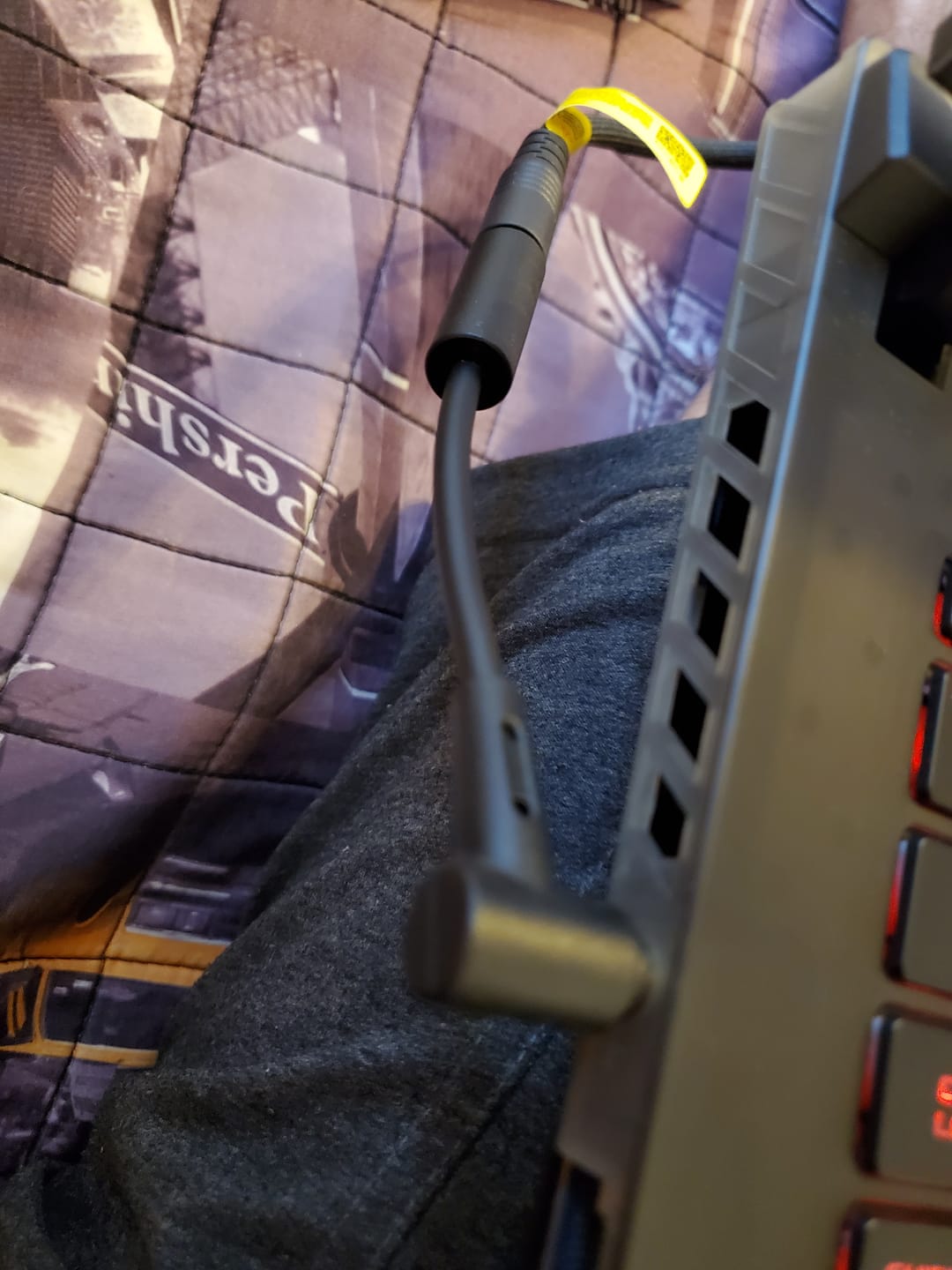 Customer photo review of 330W DC to ASUS Converter