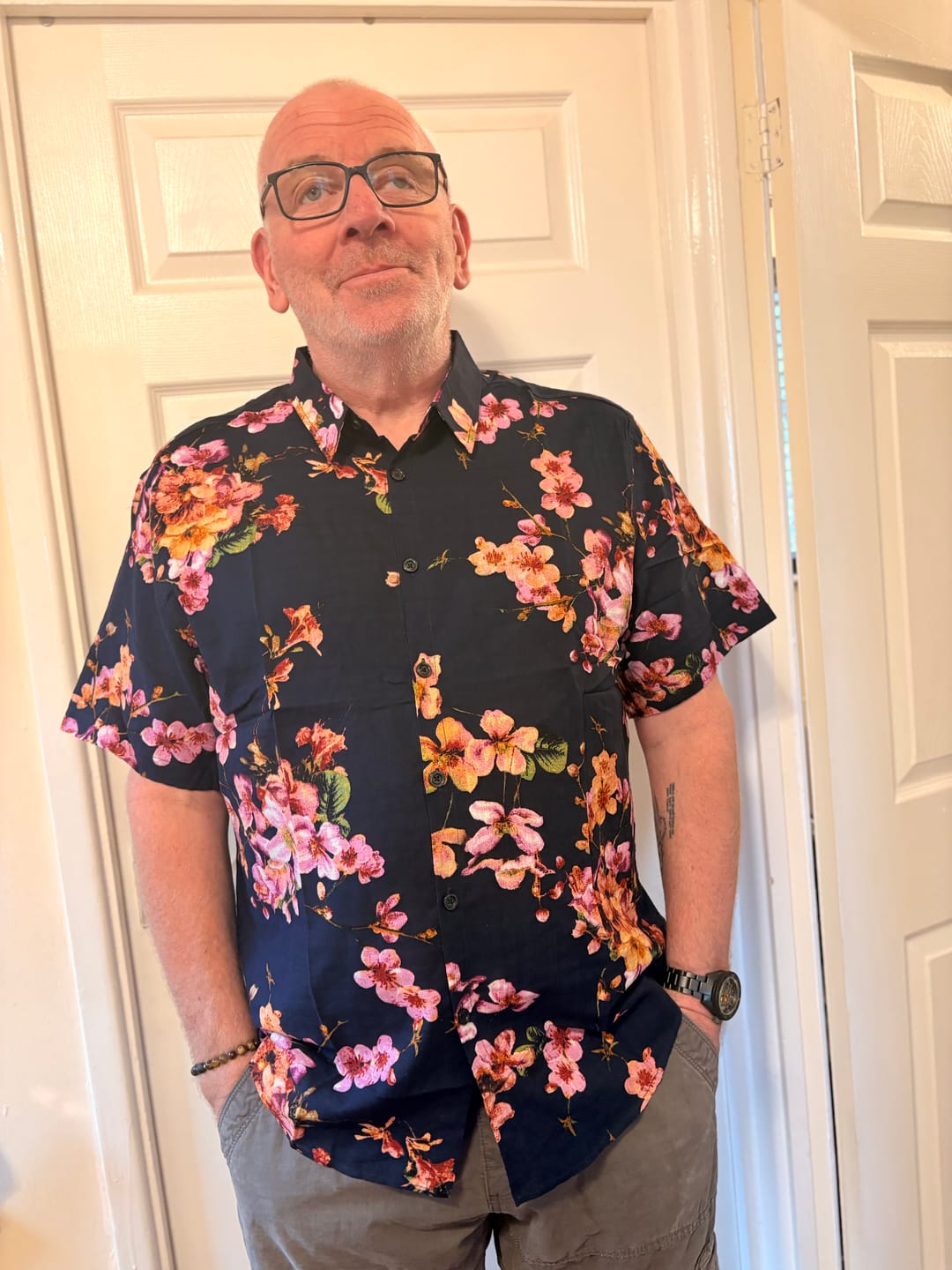 Customer photo review of Men's Flower Print Cotton Floral Hawaiian Button Up Short Sleeve Shirt