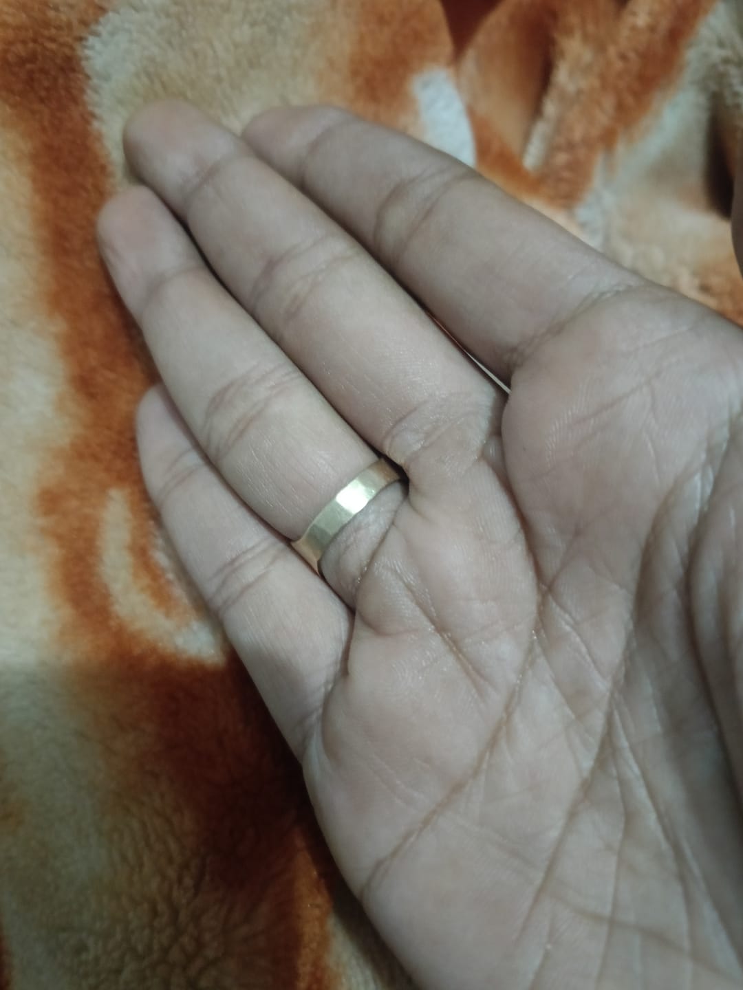 Customer photo review of Plain Gold Band Ring