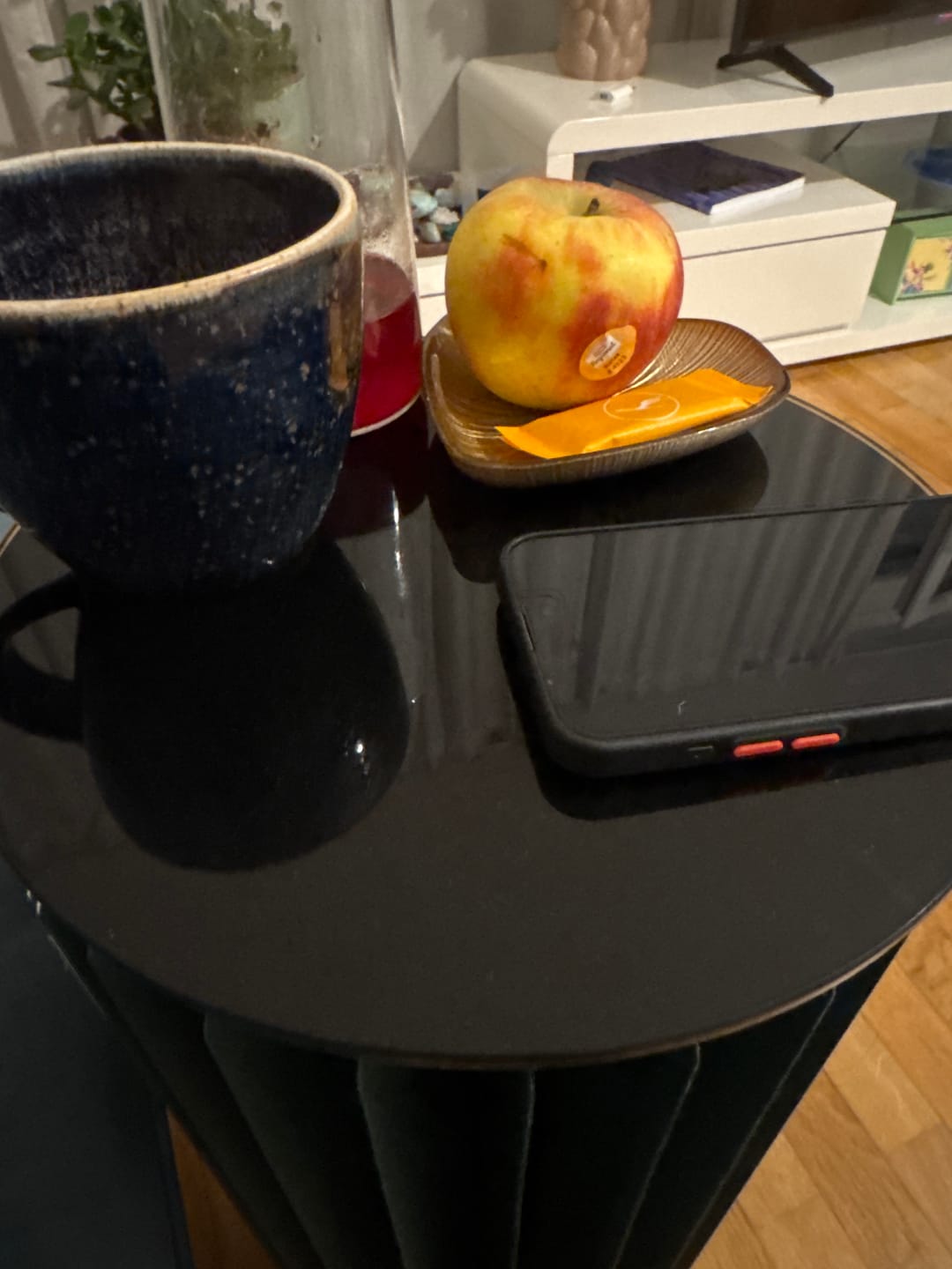 Customer photo review of Glasplatte Tisch Sicherheitsglas für Esstisch, Gartentisch, Weinfass - Rund Schwarz - ohne Facette