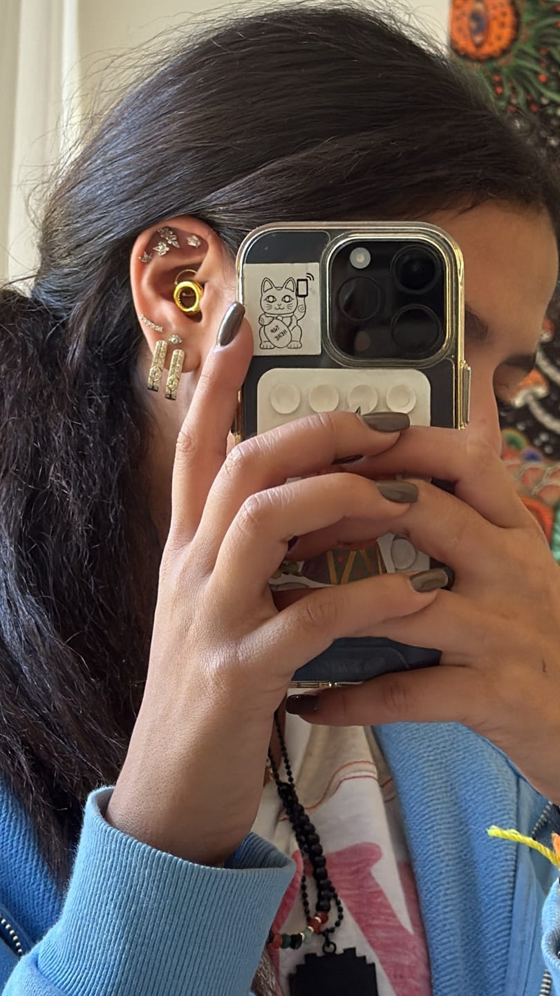 Customer photo review of AudioFeel LIVE | Radiant Gold