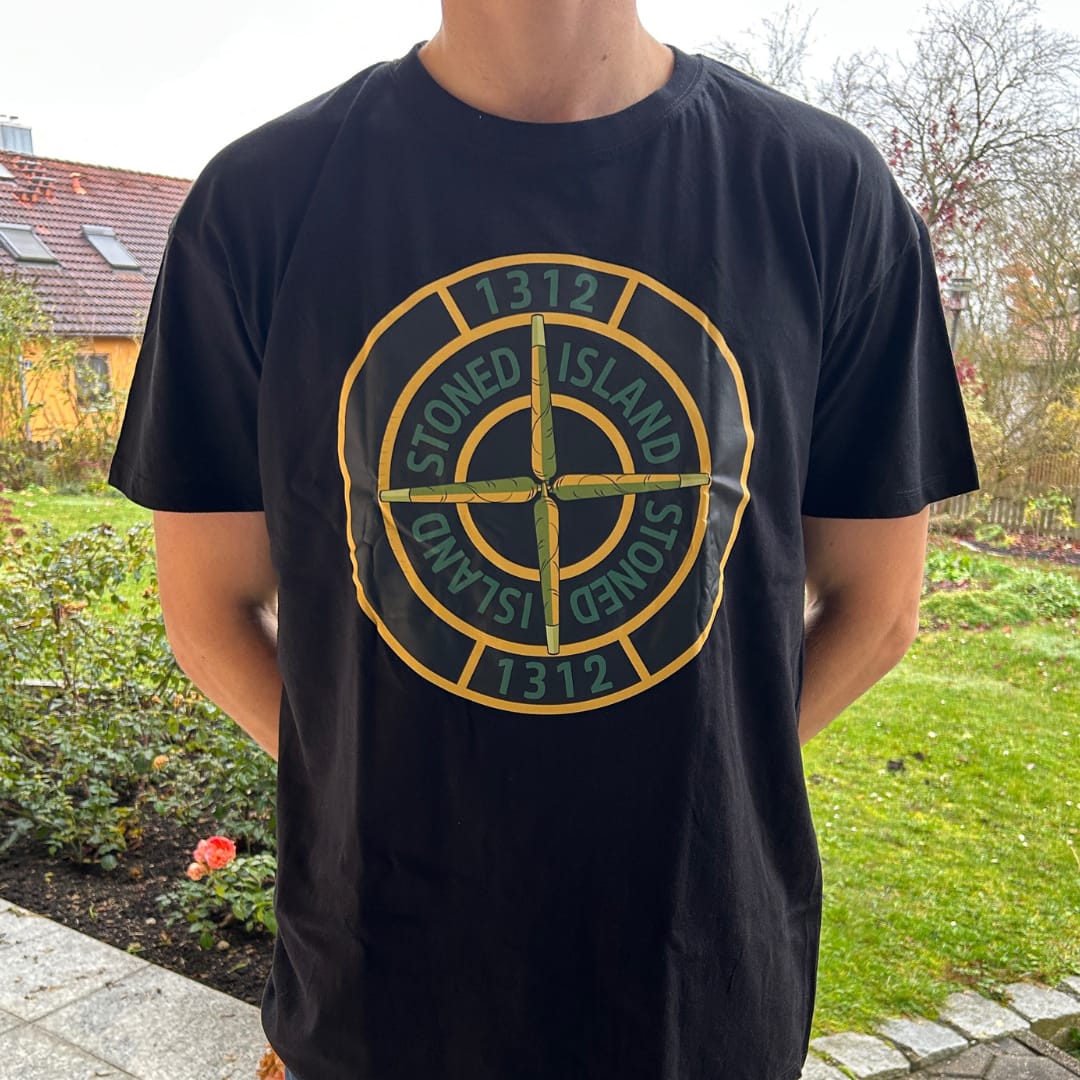 Customer photo review of Stoned Island | Shirt