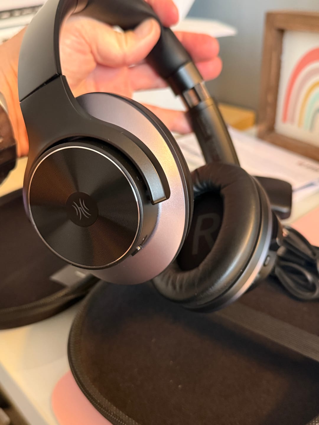 Customer photo review of Oneodio A Series - Bluetooth 5.0 Active Noise Cancelling Wireless Headphones - Built-in Microphone, Type C Charging & Carry Case