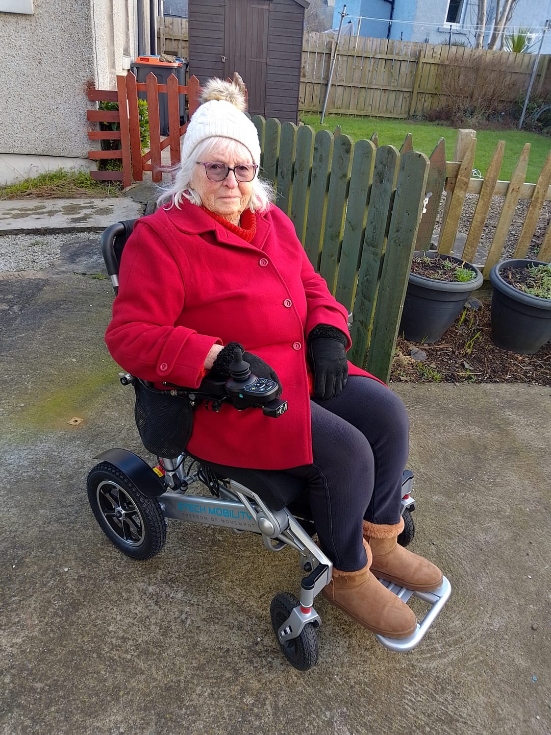 Customer photo review of Lightweight Electric Wheelchair Freedom Elite ST