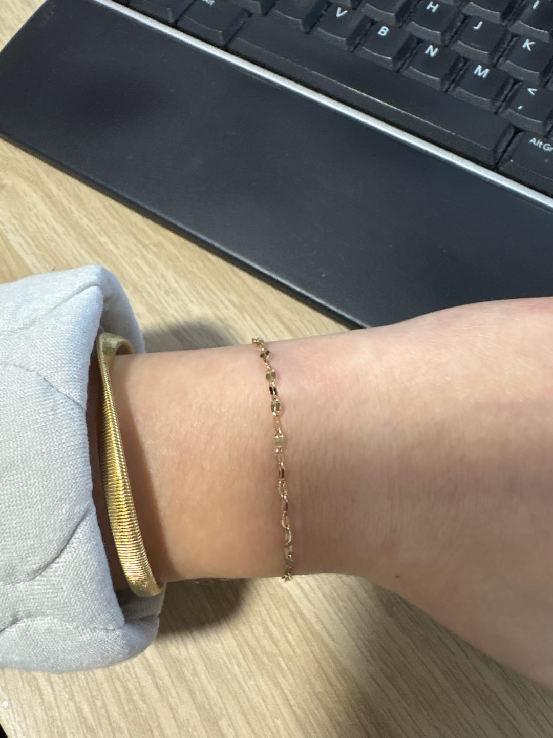Customer photo review of Single Dainty Bracelet