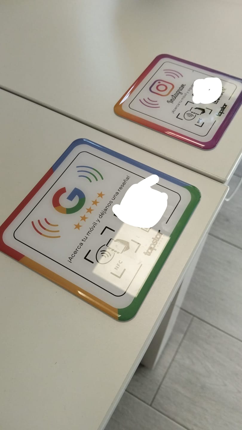 Customer photo review of Placa Reseñas de Google