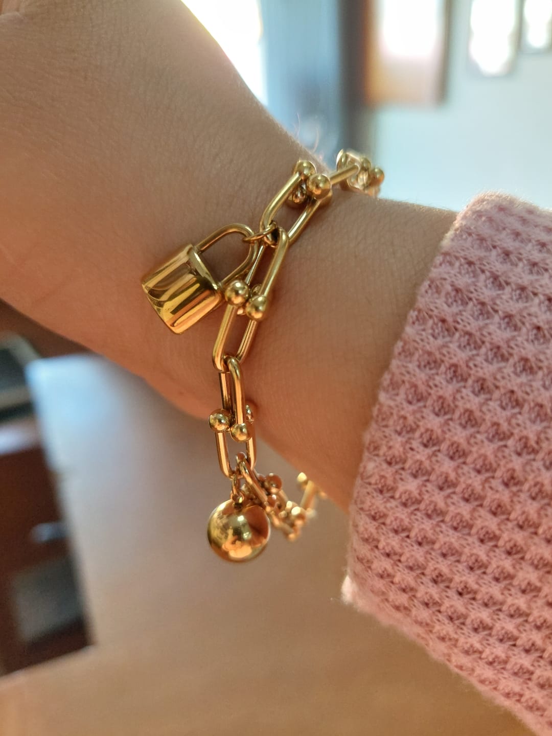 Customer photo review of Pulsera Sabina