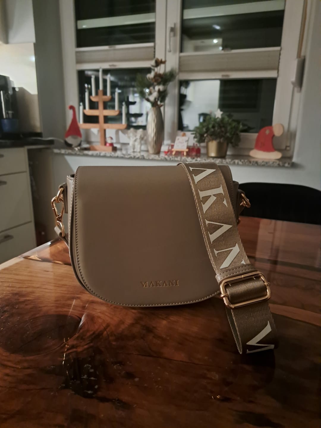 Customer photo review of JASMIN - TAUPE