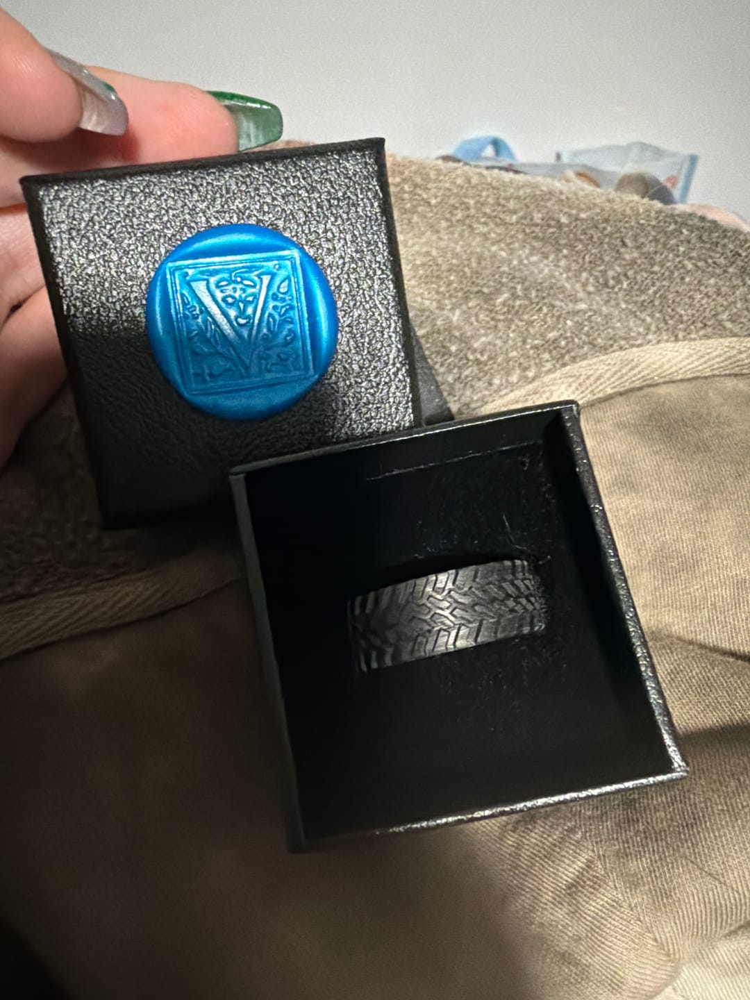 Customer photo review of Off Roading Tire Tread Ring in Carbon Fiber